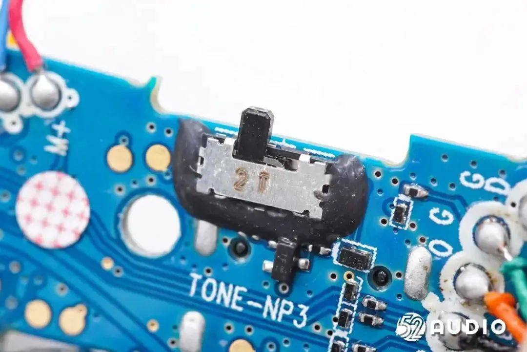 楼氏合作新品来袭！LG TONE-TNP3详细拆解报告